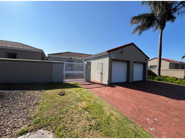 <!--[if BLOCK]><![endif]--> 15   Donato str, Brackenfell South, Brackenfell <!--[if ENDBLOCK]><![endif]-->